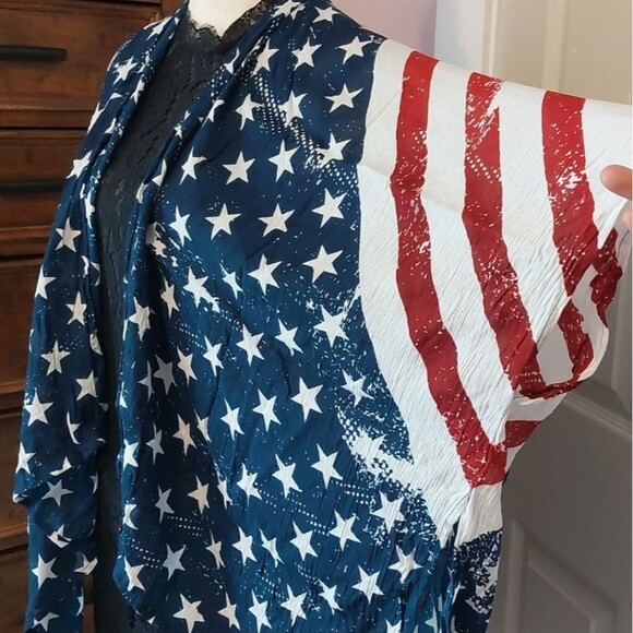 Accessory St Patriotic American Flag Shawl Shrug Wrap Swim Cover One Size NWT - Picture 2 of 8